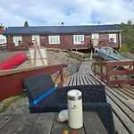 Lofoten Og Rorbuer Lodge *