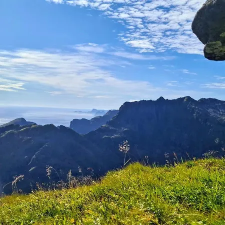 Lofoten Og Rorbuer بيت خشبي *