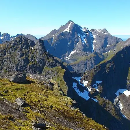 Lofoten Resort Lodge *