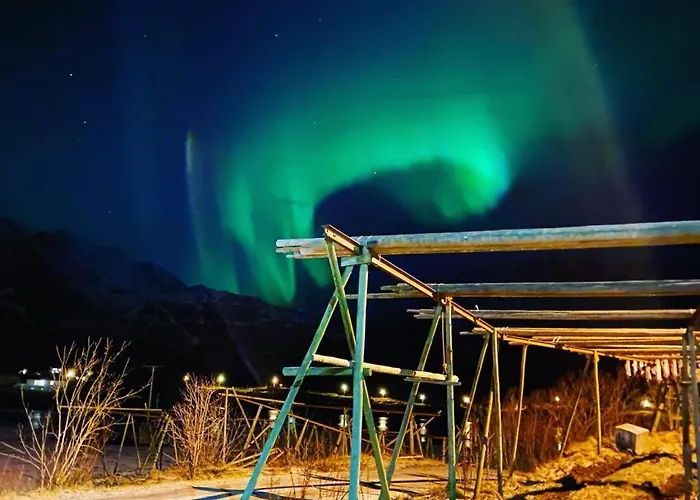 Lofoten Og Rorbuer بيت خشبي