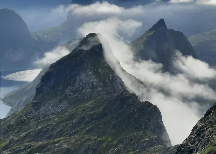 بيت خشبي Lofoten Og Rorbuer