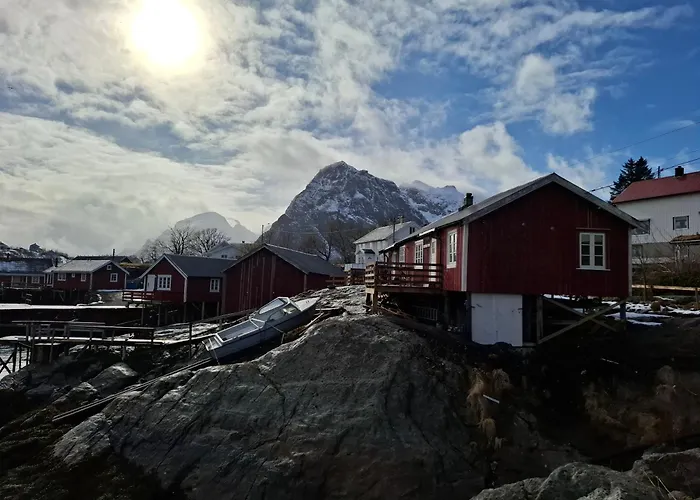 Деревянный коттедж Lofoten Og Rorbuer