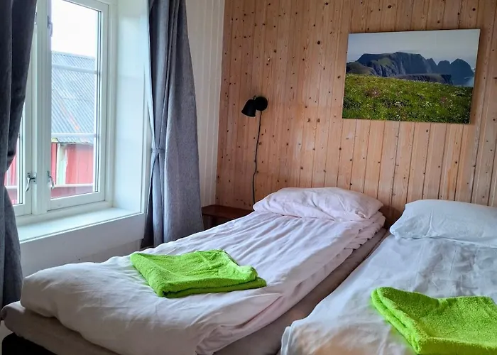 Lofoten Og Rorbuer بيت خشبي Sørvågen