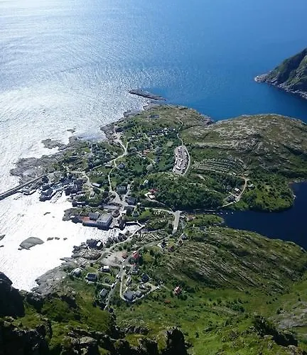 Lofoten Og Rorbuer Деревянный коттедж Сёрвоген