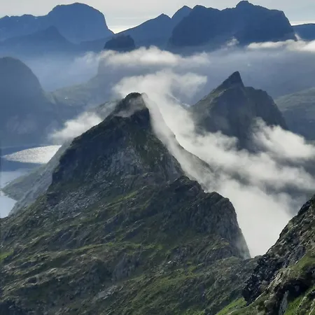 山林小屋 Lofoten Og Rorbuer