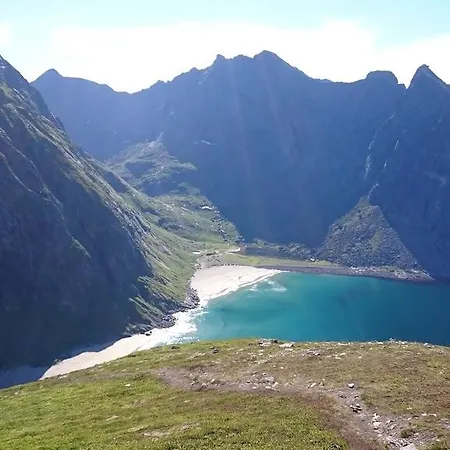 Lofoten Og Rorbuer 山林小屋 Sørvågen